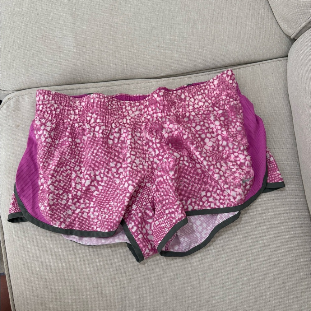 Nike Women’s Pink Floral-Print Athletic Shorts
